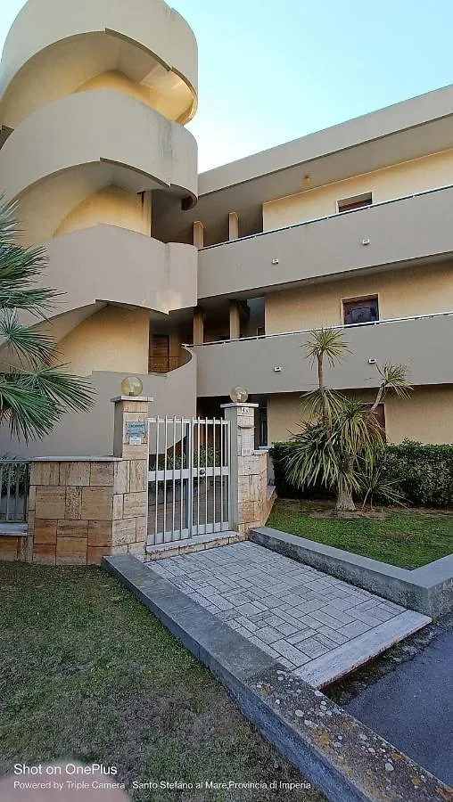 Casa Al Mare Santo Stefano Al Mare Apartment